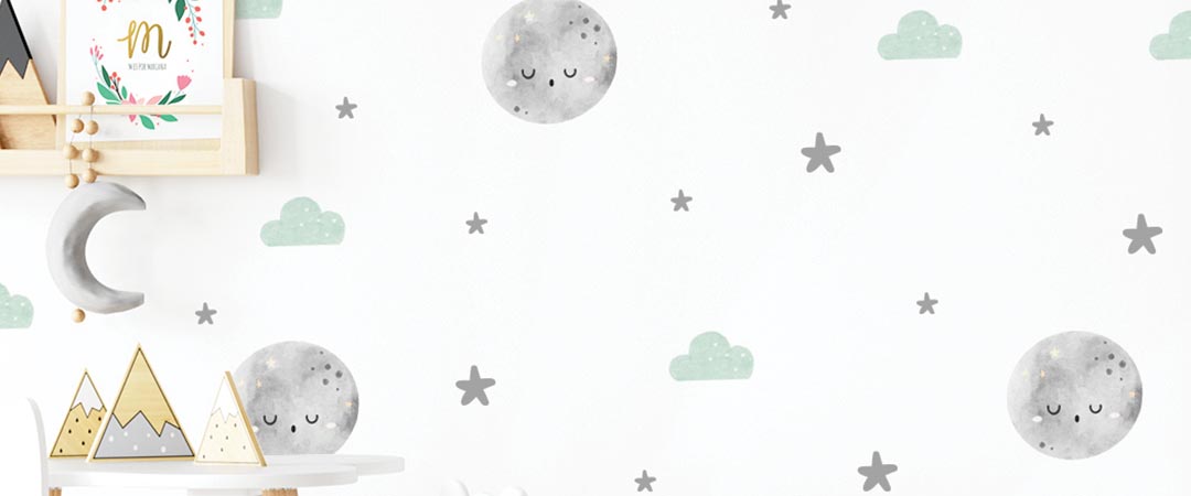 Lunas, nubes y estrellas